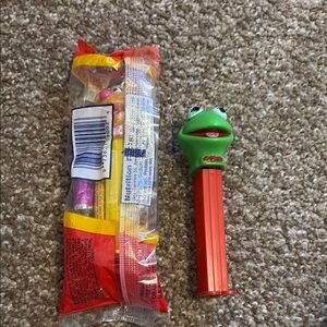 Fozzie Bear and Kermit PEZ  Dispenser